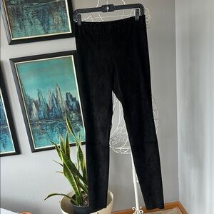 Stouls Black Suede Leggings Sz M